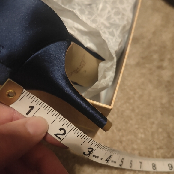 Jewel Badgley Mischka Midnight Blue Heels with Sparkling Crystals - Picture 6 of 7